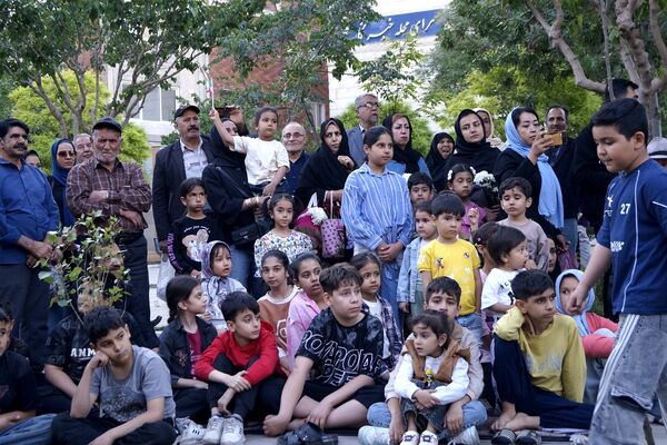 اتوبوس نمایش میناب ۱۶۸ در قرچک