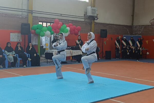 اختتامیه طرح میدان پویا در هنرستان هاجر نصیر‌آباد 