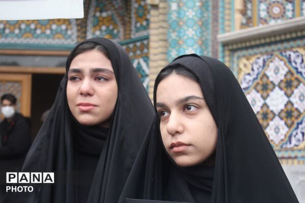 تشییع پیکر آخرین بازمانده شهدای خانواده دهقان در قم