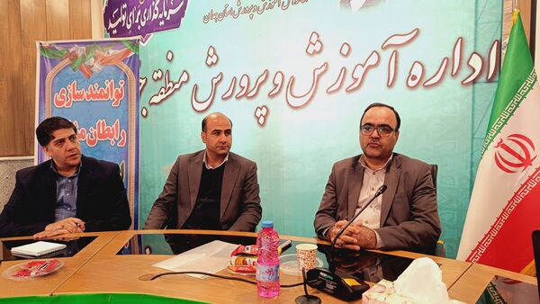 کارگاه توانمندسازی رابطان مشاوره استان همدان با رویکرد سامانه نماد