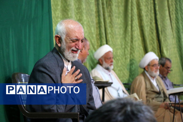 یادواره سادات شهید و چهلم شهدای خدمت در قم