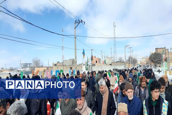 راهپیمایی ۲۲ بهمن در شهر تیتکانلو 