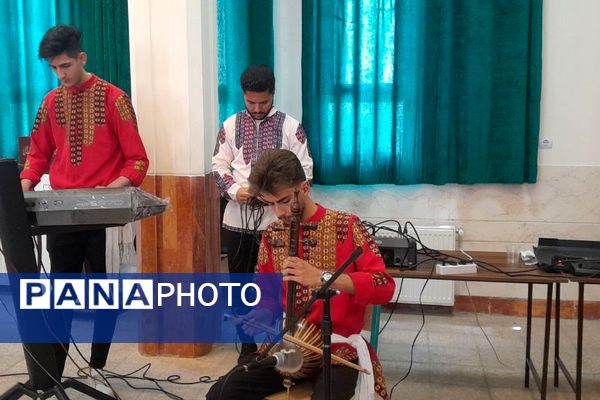 روز خاطره‌انگیز با برگزاری جشن سمپاد در دبیرستان استعدادهای درخشان فرزانگان ملارد