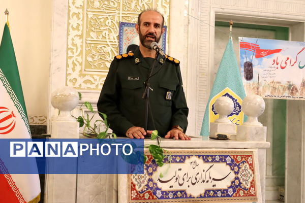 نماز جمعه سیاسی دشمن شکن بندپی شرقی با حضور نوجوانان و جوانان بسیجی