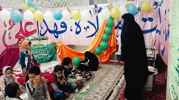 اجرای برنامه شاد برای کودکان در شهرستان کاشمر 