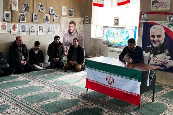  کارگاه‌های سواد اجتماعی و سیاسی و نمایشگاه انقلاب با شعار «روایت ناشنیده» در مدارس متوسطه دوم فشافویه