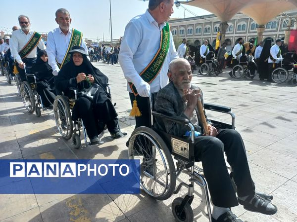 کاروان نمادین سالروز ورود حضرت معصومه(س) به قم 