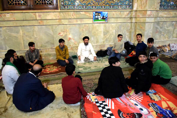 نخستین روز اعتکاف دانش‌آموزی در مساجد قم