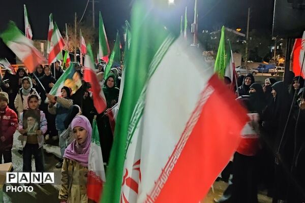 مقاومت در خیابان‌های شهر بار ادامه دارد