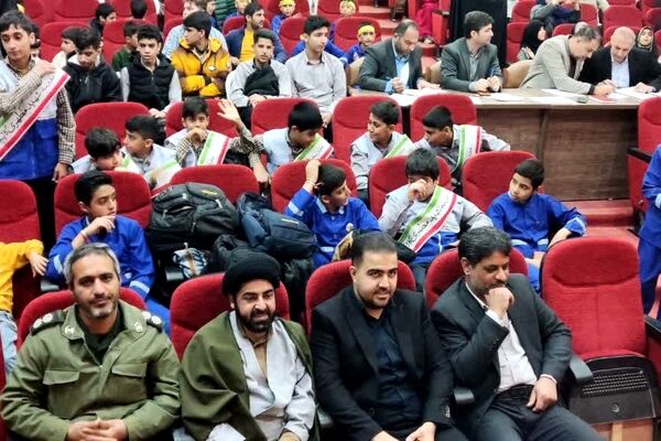 برگزاری اولین جشنواره شهرستانی سرود فجر در گالیکش
