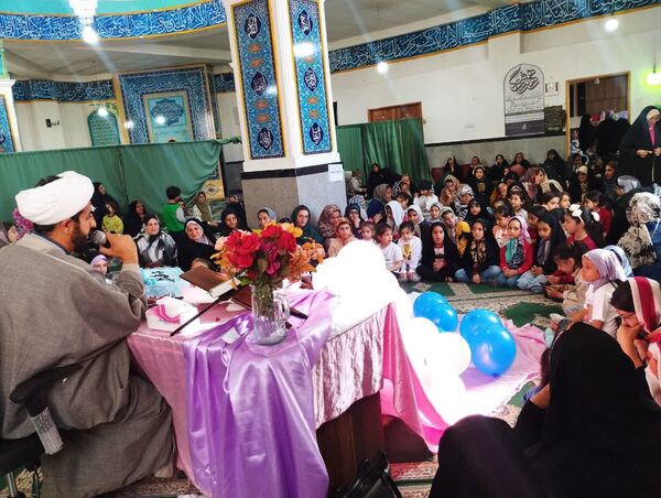 مراسم جشن دهه کرامت و استقبال از پرچم حرم رضوی در شهرستان‌فیروزکوه