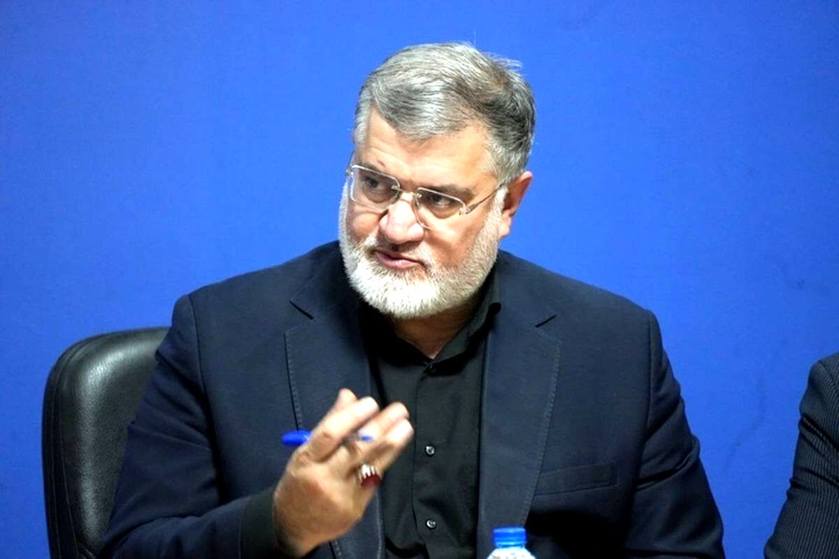 پلمب ۳۰۰ واحد صنفی به دلیل همکاری با اتباع غیرمجاز