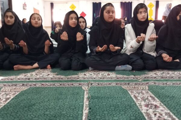 جشن نیمه شعبان در مدارس رباط‌کریم