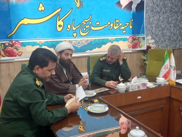 نشست خبری فرمانده ناحیه مقاومت بسیج کاشمر با خبرنگاران به مناسبت هفته دفاع مقدس