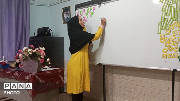 کلاس های مجازی شیدا در دبستان بنت الهدی صدر 