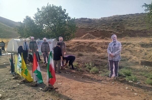 پیاده روی زائران وعاشقان امام علی بن موسی الرضا"ع"از مسیرباغچه تاتپه سلام