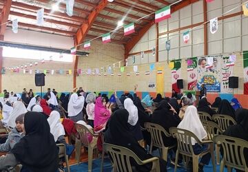 جشن ۲۲بهمن‌ در روستایی ده‌چشمه‌