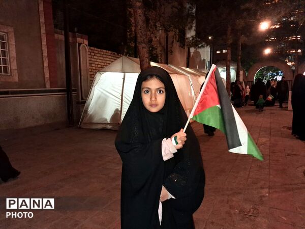 سربازان دهه نودی در قلب میدان 