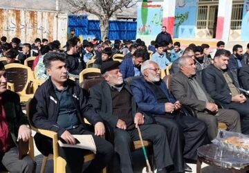 نواختن زنگ انقلاب در مدرسه شهید سلیمانی رفن 
