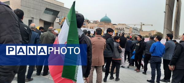 حضور پر شکوه مردم شهید پرور مشهد مقدس در عرصه میدان شهدا