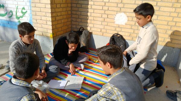 صبحانه سلامت در دبیرستان نمونه دولتی شهید حاج قاسم سلیمانی