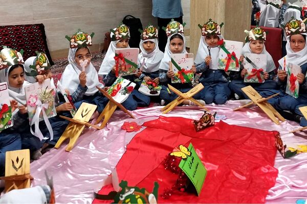 جشن قرآن کلاس اولی‌های مدرسه قمصری دوره اول ورامین