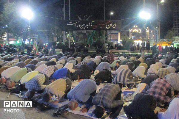 نوای همدلی اسفراین با کودکان شهید میناب؛ تلاوت قرآن و نماز استغاثه برای مردم جنوب ایران