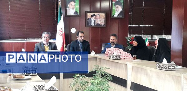 تقدیر از برگزیدگان طرح آموزش فن بیان، اجرا و سخنوری در شهرستان طرقبه شاندیز