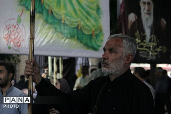 عبور از صدمین شب حضور