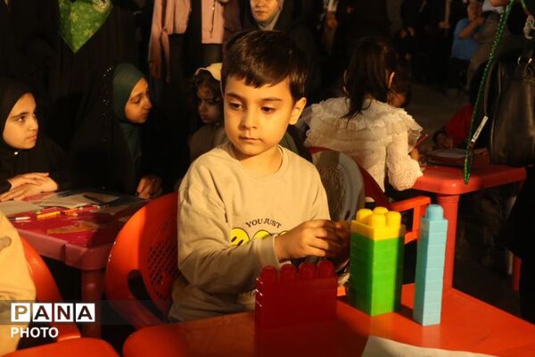 مردم گرگان همچنان ایستاده در شب84