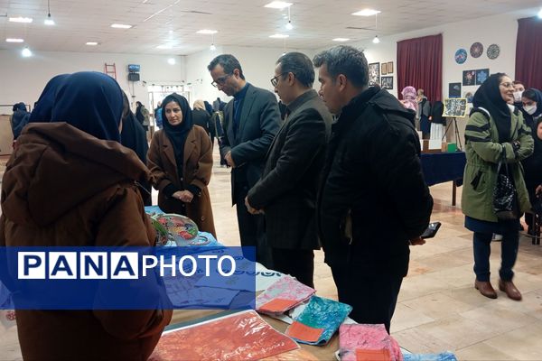 جشنواره "ایران رنگارنگ" در هنرستان سعادت پردیس