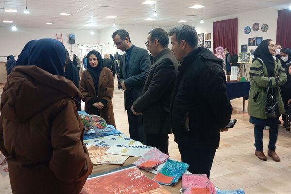 جشنواره "ایران رنگارنگ" در هنرستان سعادت پردیس