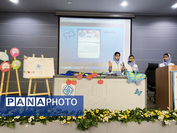 افتتاحیه جشنواره سفیران سلامت در دبستان آرمینه مصلی نژاد
