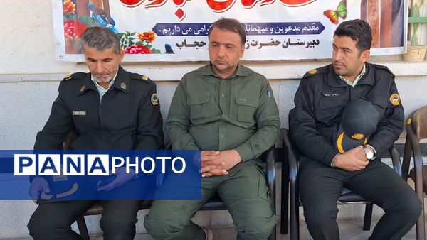 استقبال از شهدای گمنام در دبیرستان حضرت زینب(س) شهرستان لنده