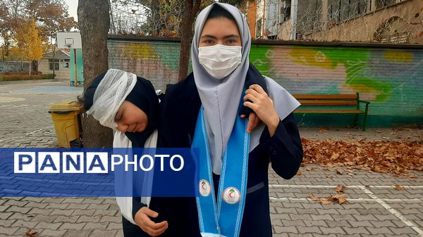 مانور زلزله در دبیرستان شاهد شهید حمامی ناحیه۶ مشهد