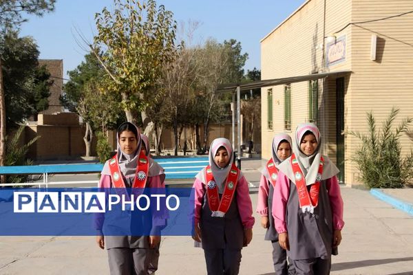 آیین نواختن زنگ استکبارستیزی در یوم‌الله 13 آبان