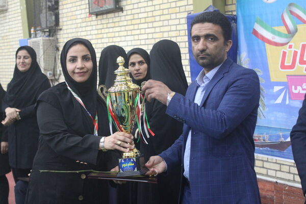 مسابقات تنیس روی میز فرهنگیان یادواره شهدای تربیت‌بدنی در سالن آزادگان استان بوشهر 