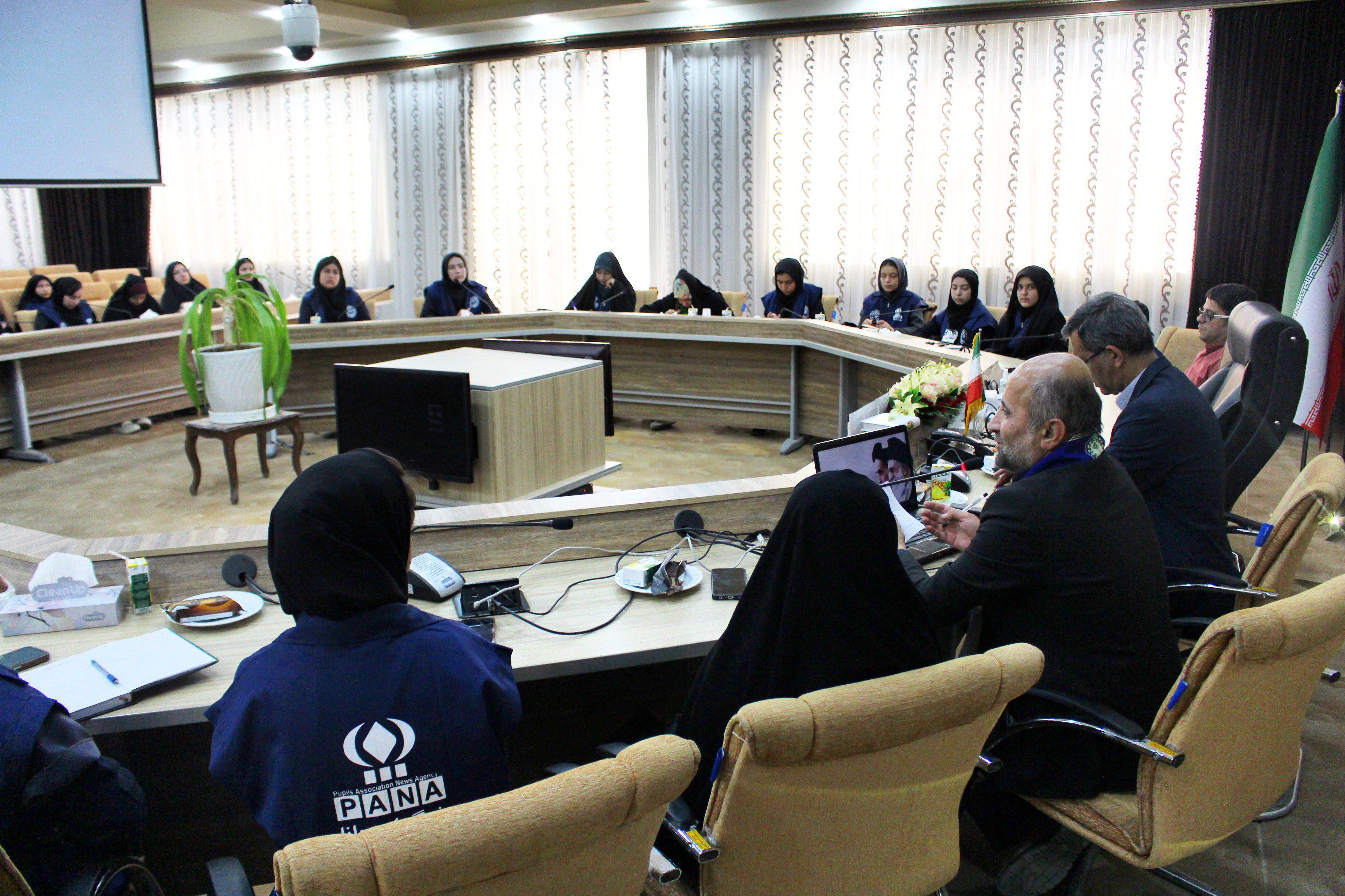 تحلیل حرفه‌ای گزارش‌های دانش‌آموزی؛ گامی نوین در تعامل رسانه‌ای همدان