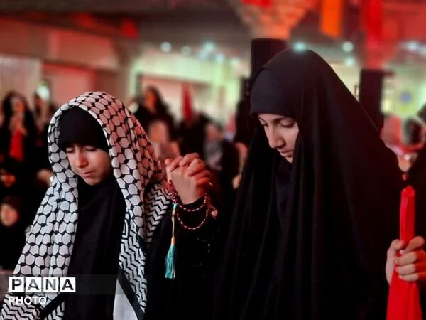 بیعت نوجوانان آرمانی با آرمان عزیز در حرم حضرت عبدالعظیم حسنی (ع)
