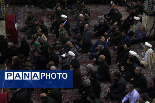 بزرگداشت شهدای مدافع وطن در یزد