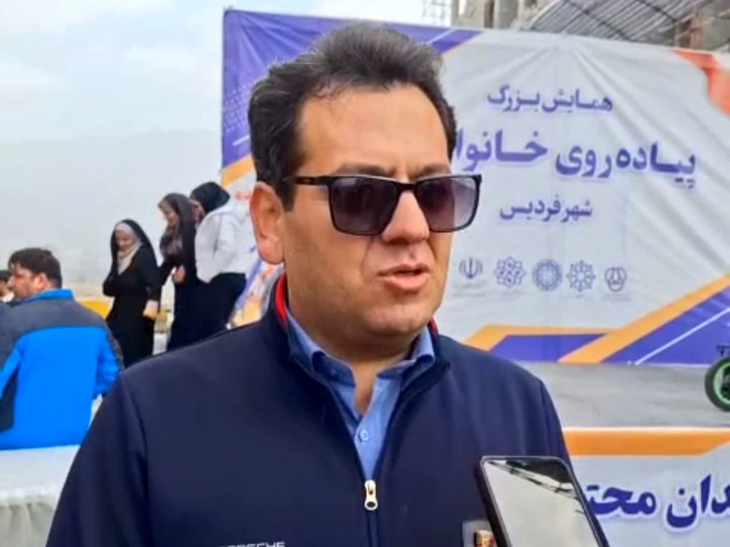 خانواده‌ها با ورزش همگانی از آسیب‌های اجتماعی دور می‌مانند