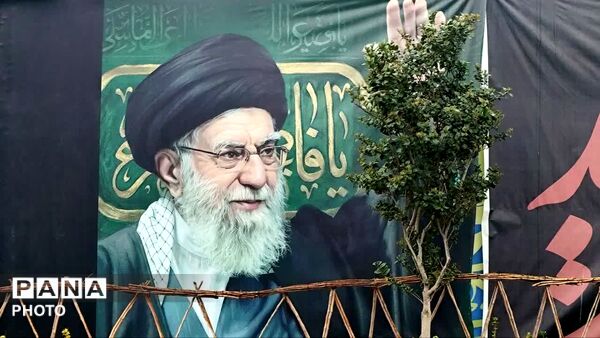 صدای مرگ بر استکبار در تهران طنین انداز شد