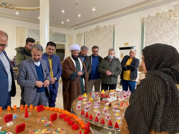 نمایشگاه صنایع دستی در کوهسرخ