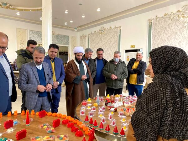 نمایشگاه صنایع دستی در کوهسرخ
