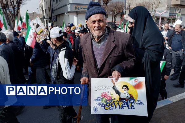 خروش مردمی در خیابان‌های رباط‌کریم در 22بهمن