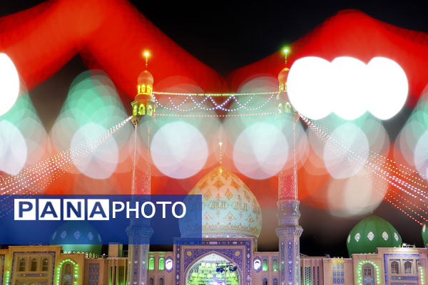 همخوانی سرود «سلام یا مهدی» با حضور ابوذر روحی در مسجد جمکران