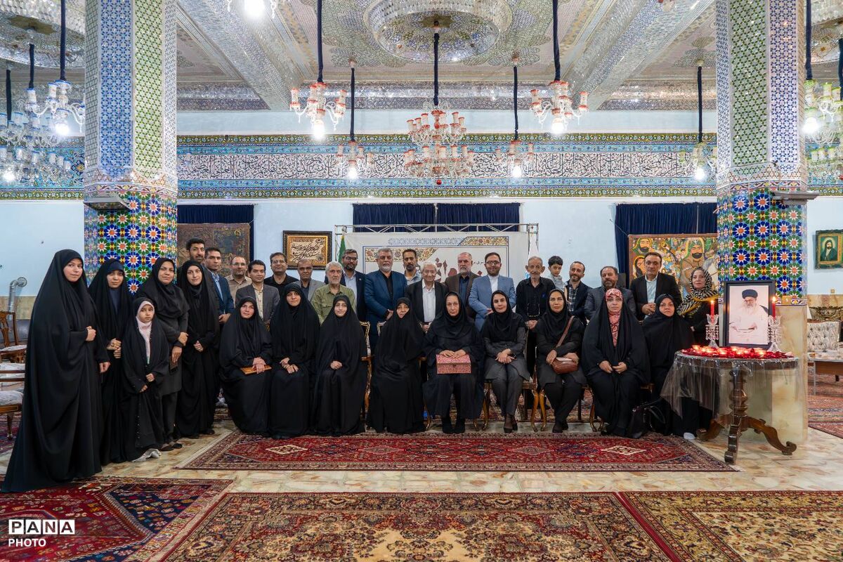 نشست «یادمان امین ادب» روایت‌های فرهنگی از منش رهبر شهید را بازخوانی کرد