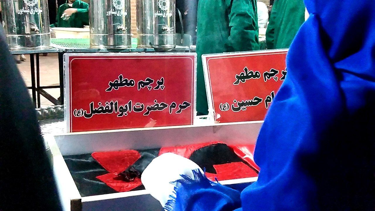 چایخانه فاطمه الزهرا برای هفتاد و هفتمین شب میزبان مردم 