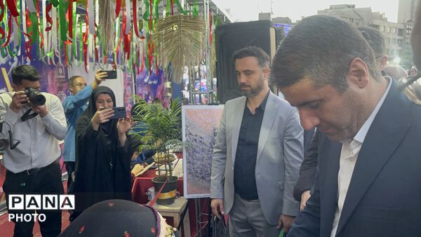 افتتاح غرفه‌هاى «قرار فرهنگی» مناطق ۱۹ گانه تهران