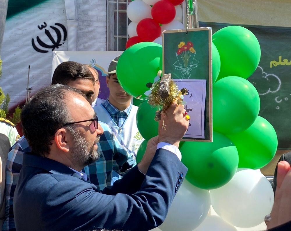  زنگ سپاس در هنرستان جلیل نصیرزاده آموزش و پرورش ناحیه یک